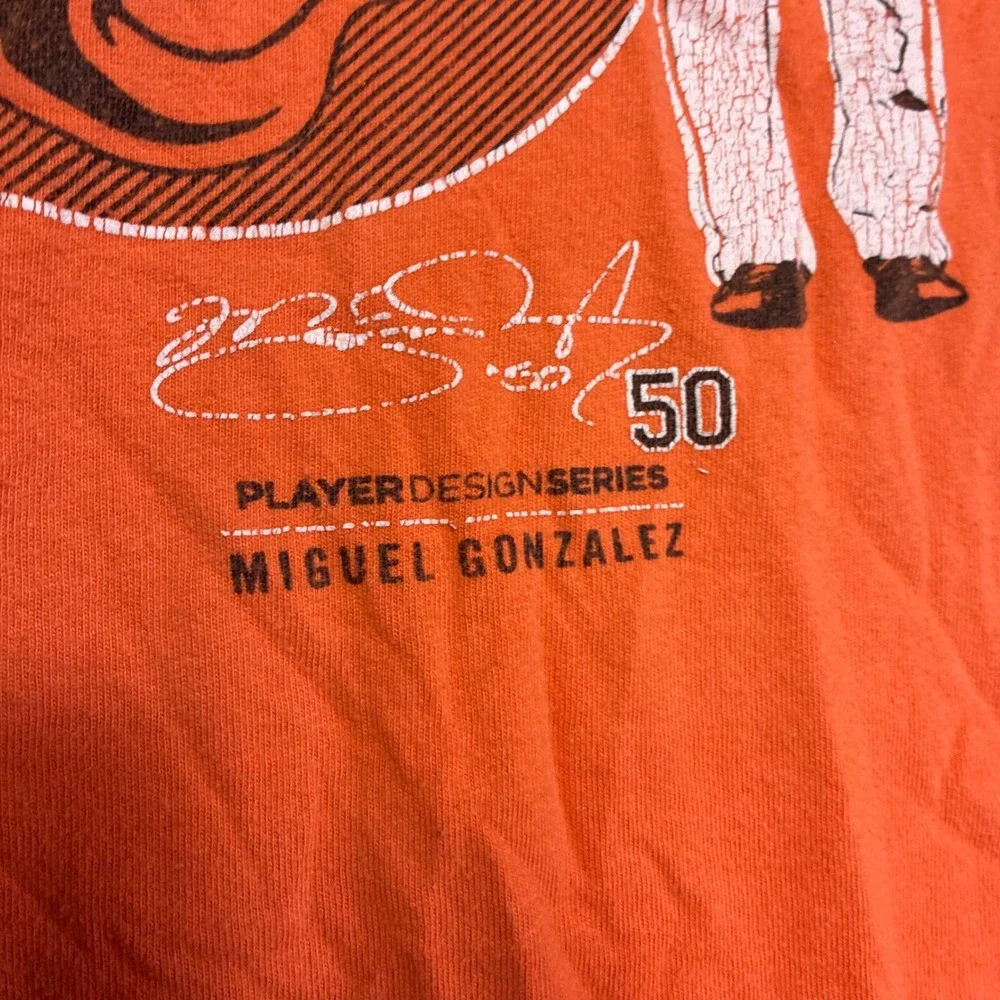 MLB Baltimore Orioles Miguel Gonzalez El Mariachi‎ Orange T-Shirt medium Graphic